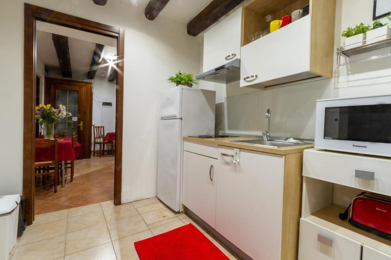 Art Dreams Apartment Teatro Italia Venedig Exterior foto